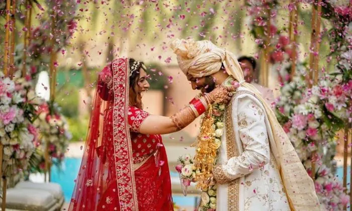 bride-groom-varmala-exchange