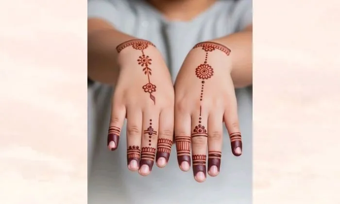 Minimal Finger Mehendi Design for Kids Minimal Finger Mehendi Design for Kids