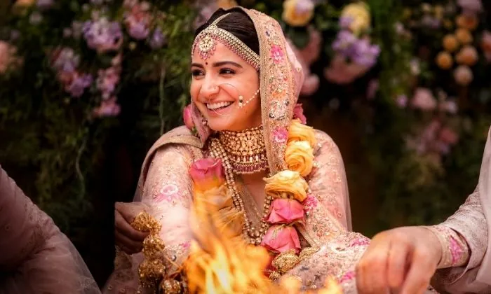 anushka-sharmas-soft-pastel-bridal-dream anushka-sharmas-soft-pastel-bridal-dream