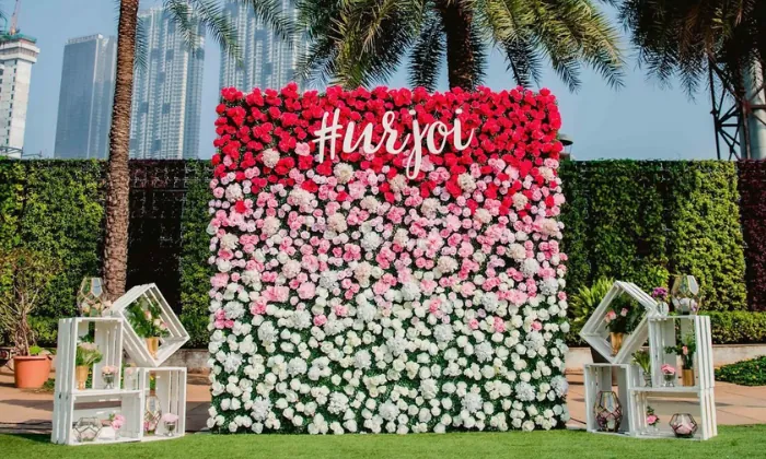 Full Flower Wall with Neon Sign Full Flower Wall with Neon Sign