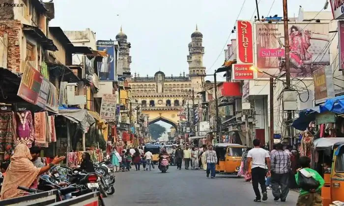 Laad Bazaar Market