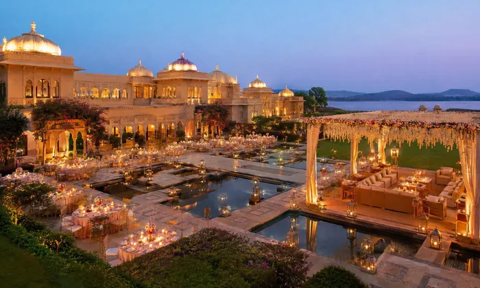 Decor at Oberoi Udaivilas