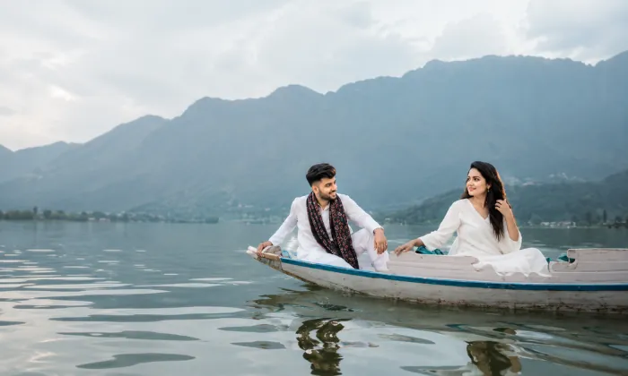 Pre-Wedding Photoshoot in Kashmir