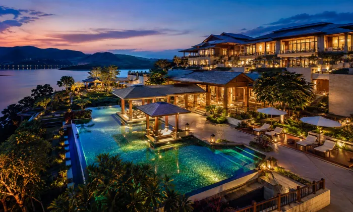 Resort with Pool for Wedding Resort with Pool for Wedding