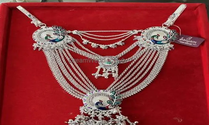 श्री धनलक्ष्मी ज्वैलर्स