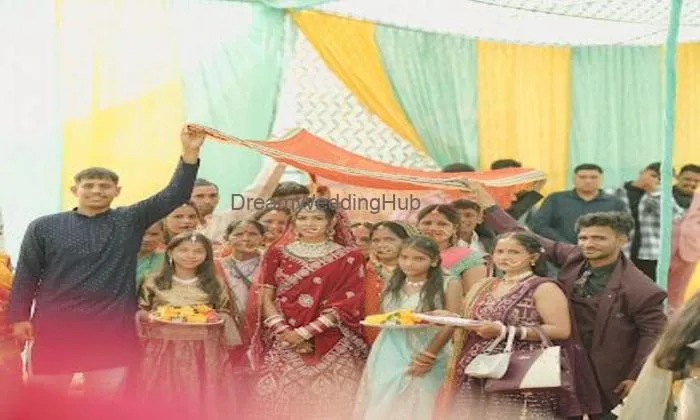 प्रदीप कंप्यूटर एंड फोटो स्टूडियो प्रदीप कंप्यूटर एंड फोटो स्टूडियो