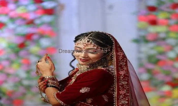 5 Season Beauty Parlour And Makeup Studio 5 Season Beauty Parlour And Makeup Studio
