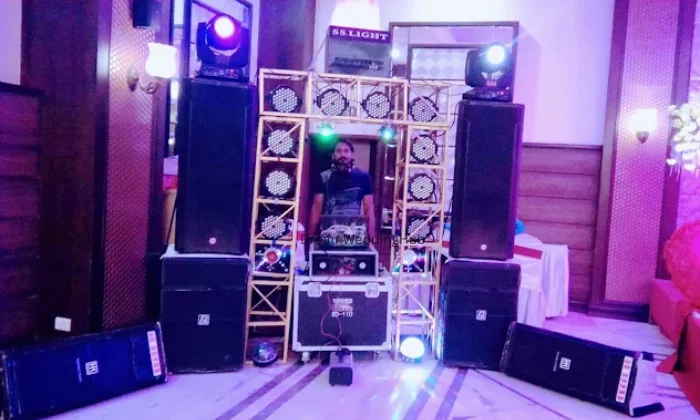 A One King Light And Sound