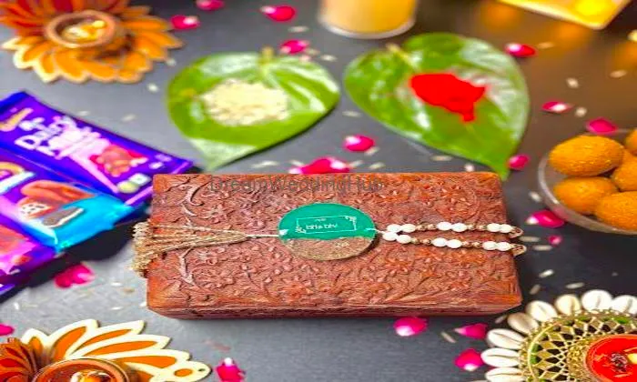 Aakriti Customization Gift Store