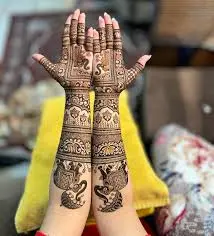 Aakriti Mehndi Creations