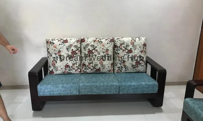 Aakruti Furnishers