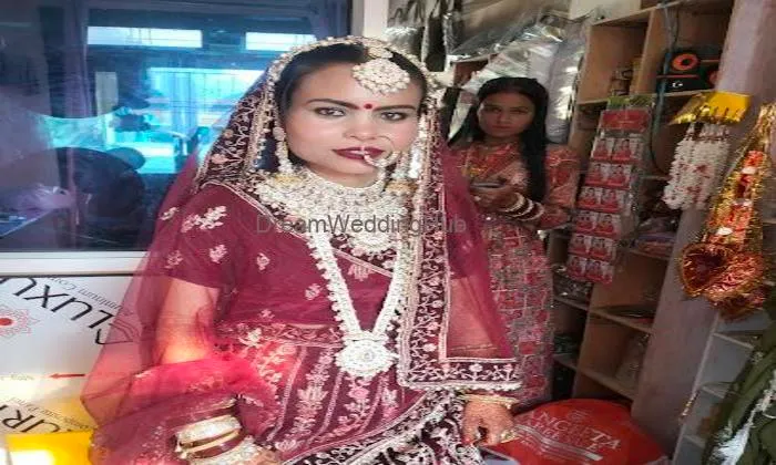 Aarti Beauty Parlour Pipalkoti Chamoli