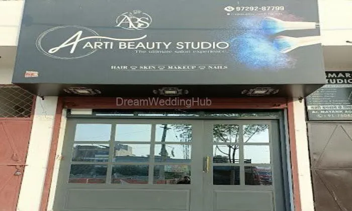 Aarti Beauty Studio Aarti Beauty Studio