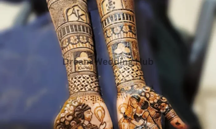Aarti Mehndi Artist