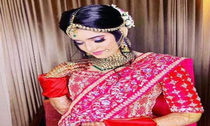 Aarvi Makeover - Bridal Make-up Artist