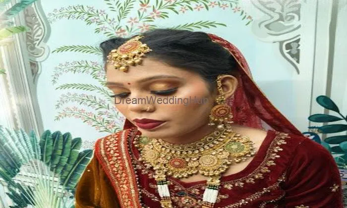 Aarzoo Makeover Academy
