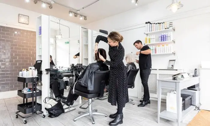 Aashi Beauty Parlour