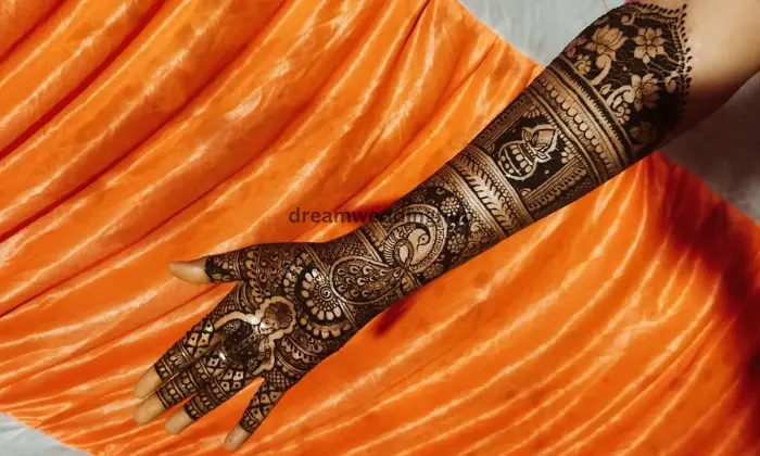 Aastha Mehndi