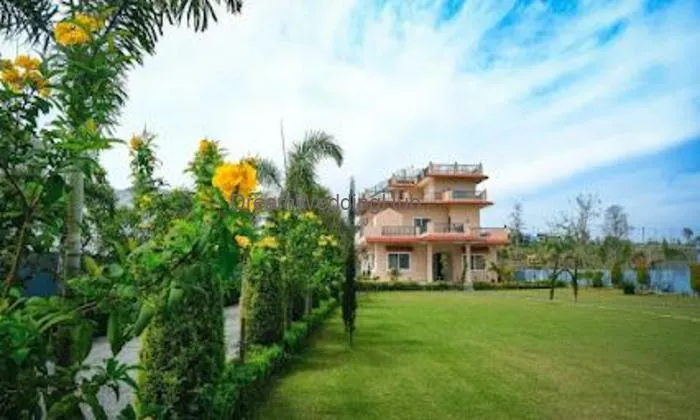 Aayan Retreat By Ganga Kripa Manors