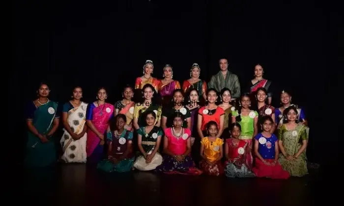 Abhivyakthi Center For Art And Culture