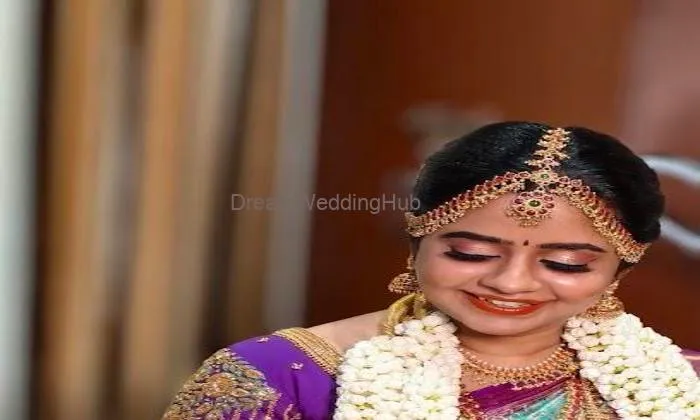 Absara Makeup Artist