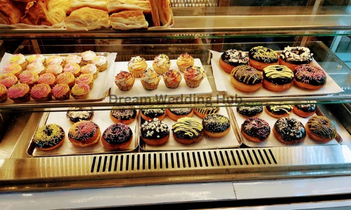 Achus Bakes  Eats