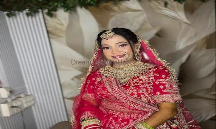 Agra Makeup Artist