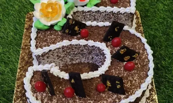 Ahare Cake