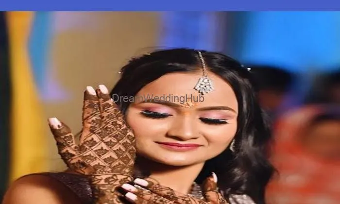 Ak Makeup Artist