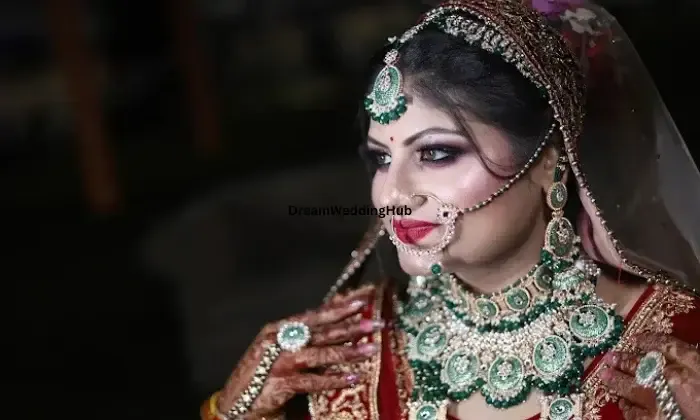 Akanksha Makeovers