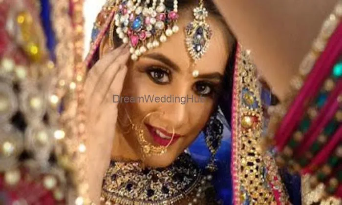 Akshay Makeovers