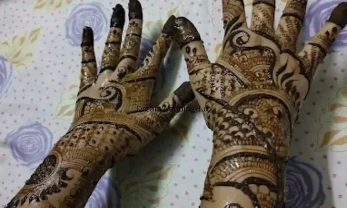 Akshita  Mehandi  Arts