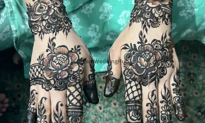 Am Mehendi Artist
