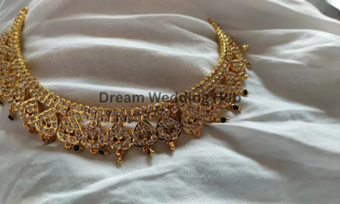Ama Gold Covering