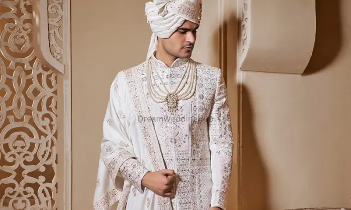 Amar Collection