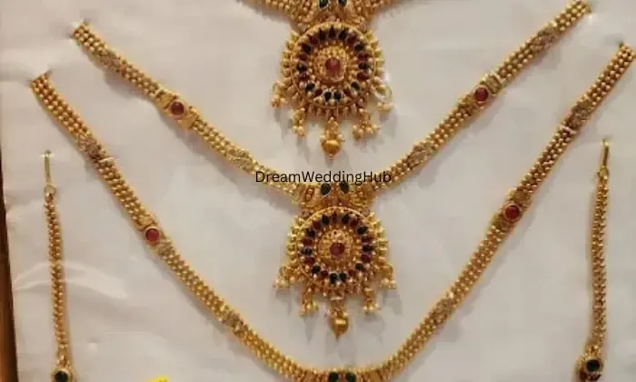 Ameer Fancy Gold Covering