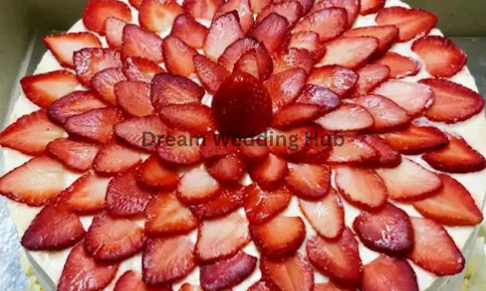 Amis Bakebite  100 Eggless Cakes In Bhavnagar