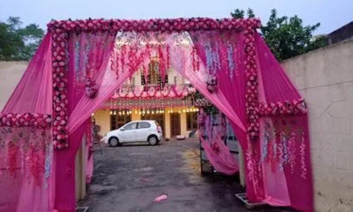 Amit Flower House