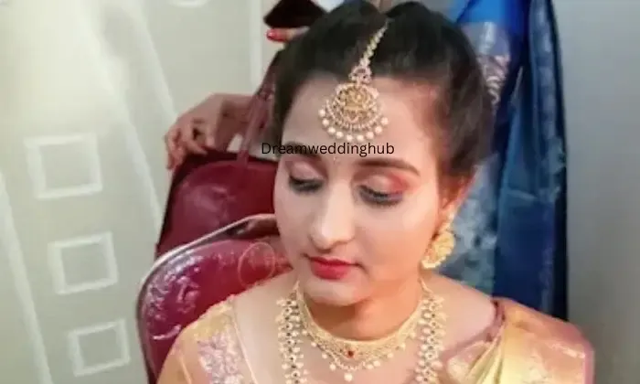 Ammu Beauty Salon