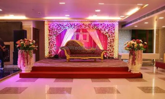 Amora Banquet & Rooms