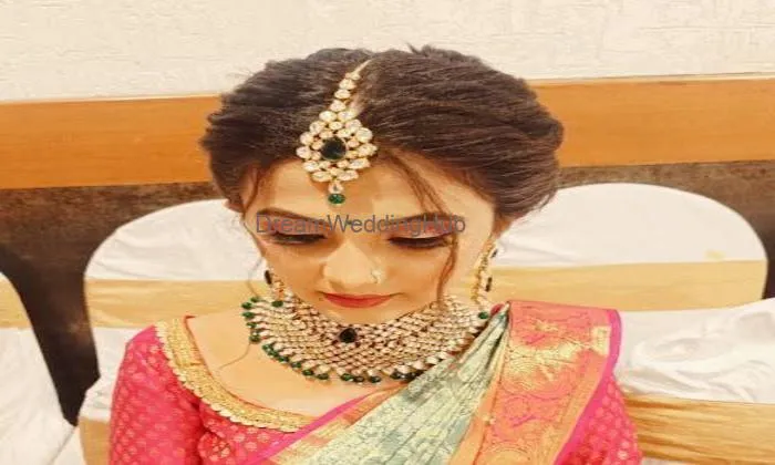 Amulya Beauty Parlour