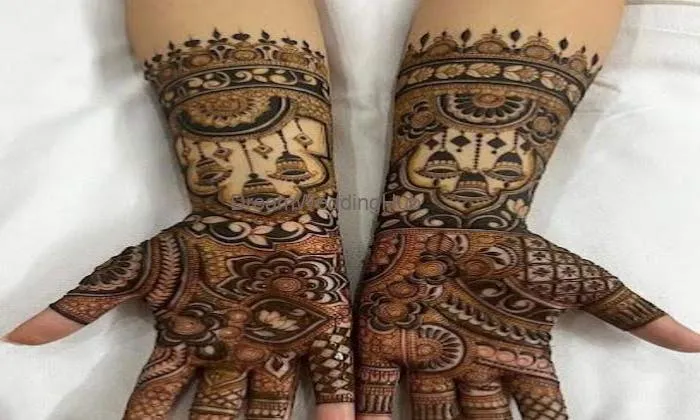 Anand Professional Mehandi Artist