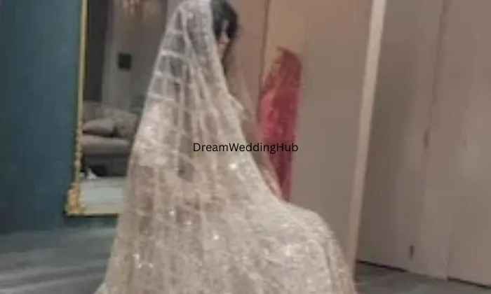 Anaya Designer