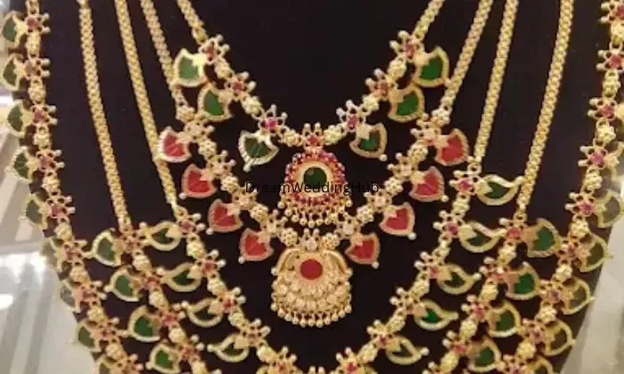 Aneeta Gold Covering