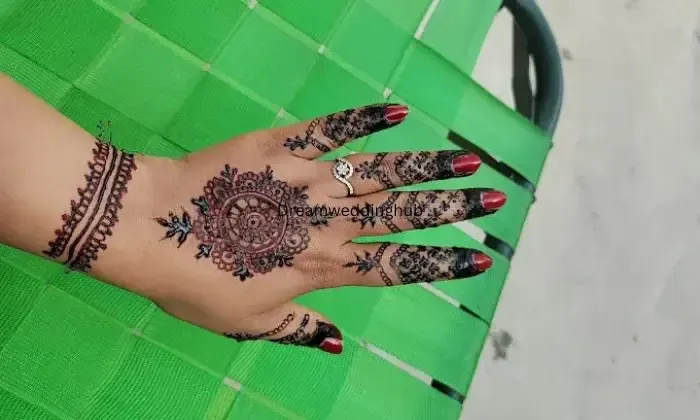 Anjali Mehndi Artist