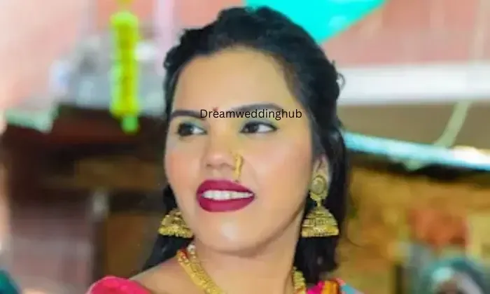 Annu Makeup