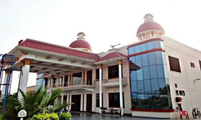 Antique Resort