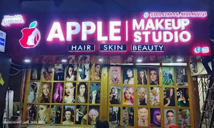 Apple Makeup Studio Apple Makeup Studio