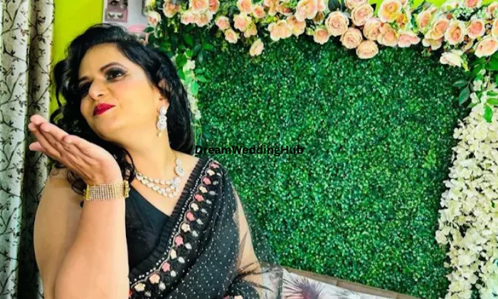 Aps Makeup Artist