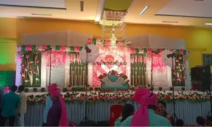 Apsara Flower Marchant And Decorator